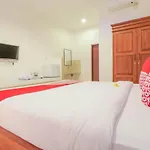 Leluhur Villa
